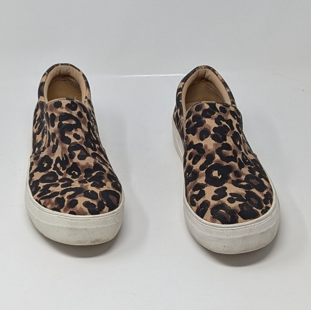 Steve Madden Sneakers Gills Slip-On Leopard Print Womens Size 8
